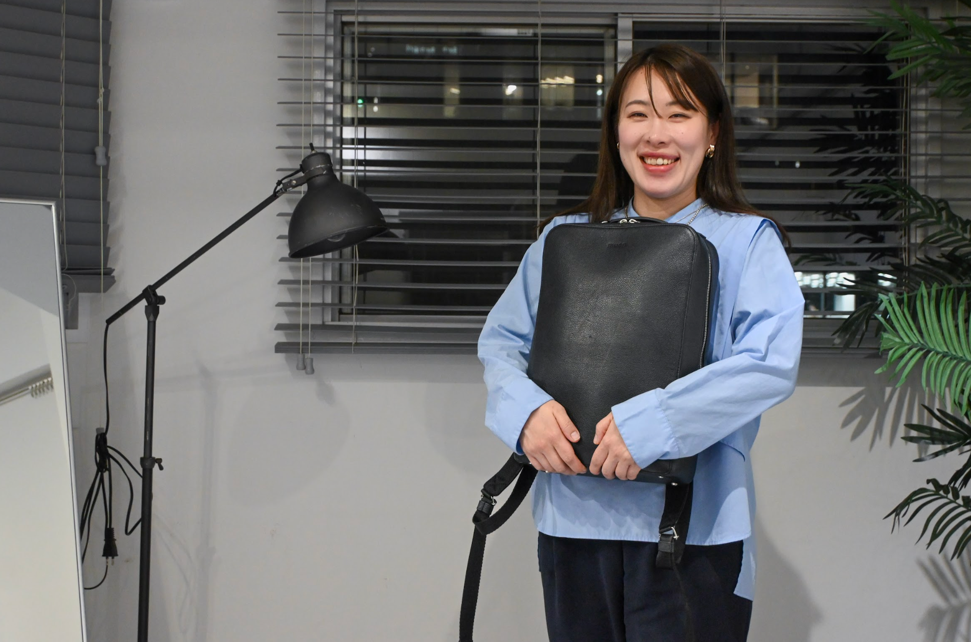 「一人のビジネスマンとして、きちんと見られたい」二児の母であり、広告のプロが選んだ「妥協しない」リュックの形