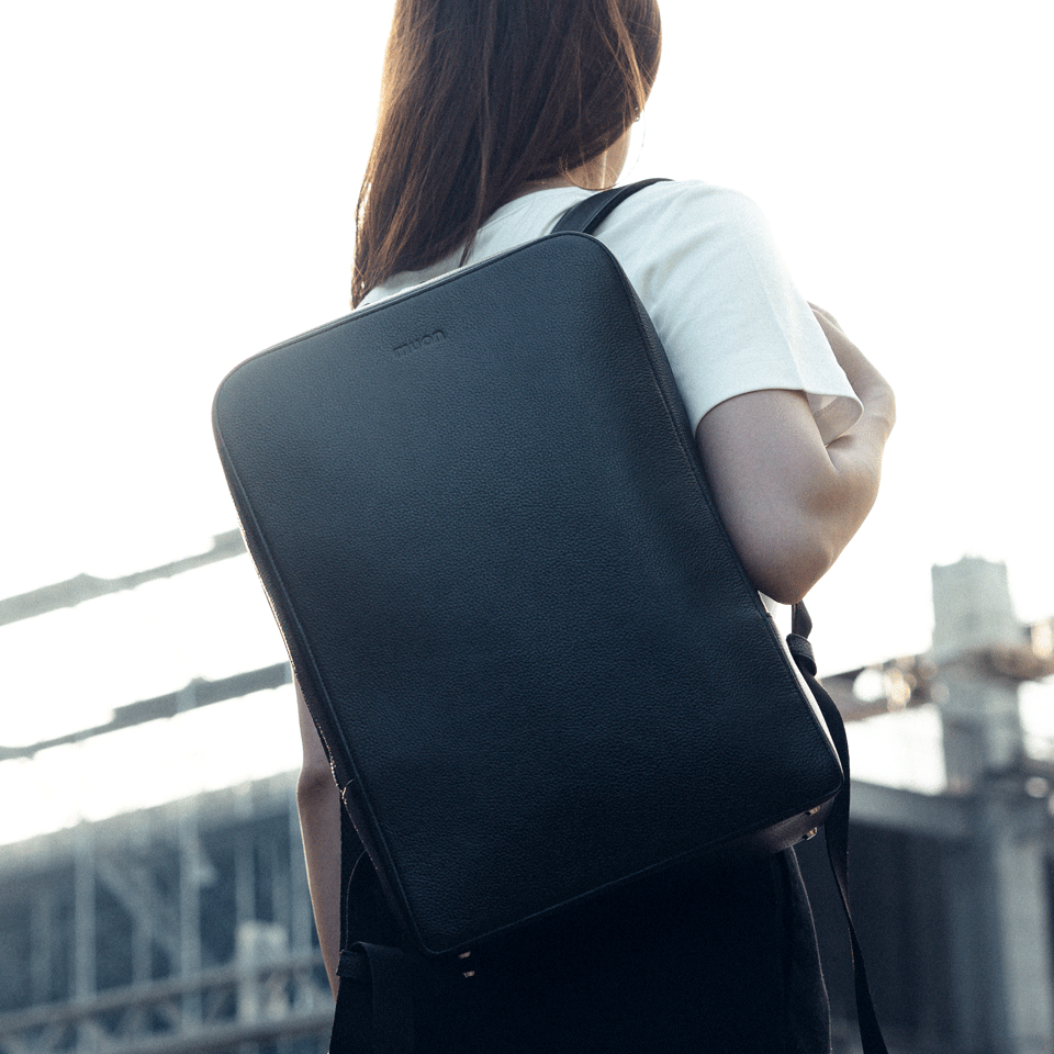 THE Backpack - Black