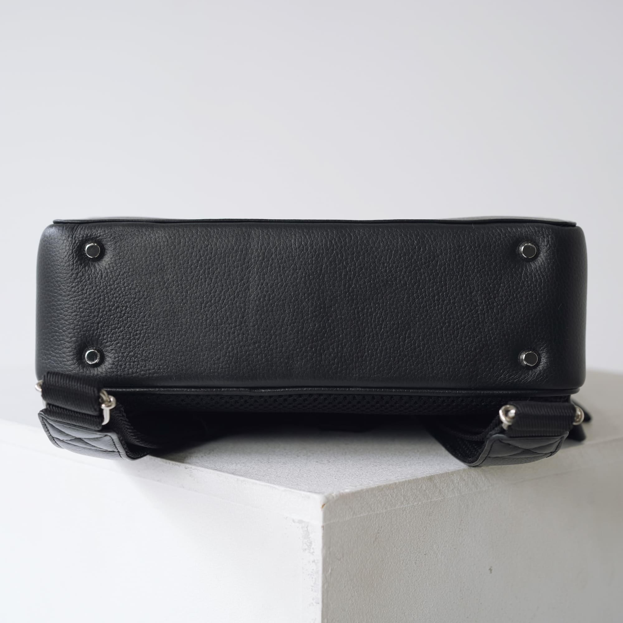 THE Backpack - Black