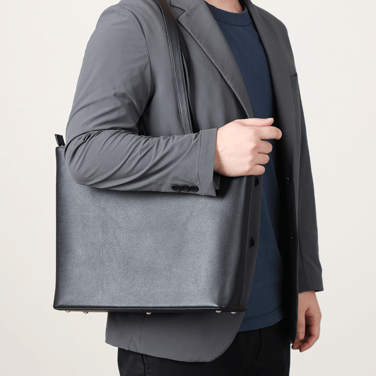 THE Tote - Black