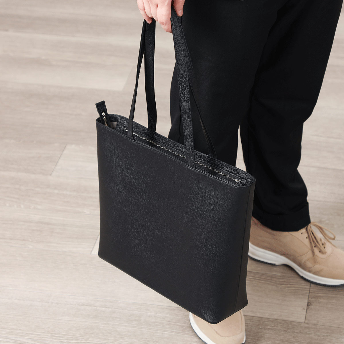 THE Tote - Black