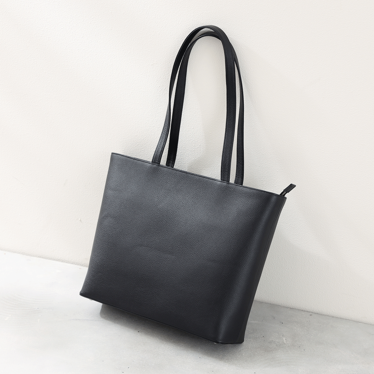 THE Tote - Black
