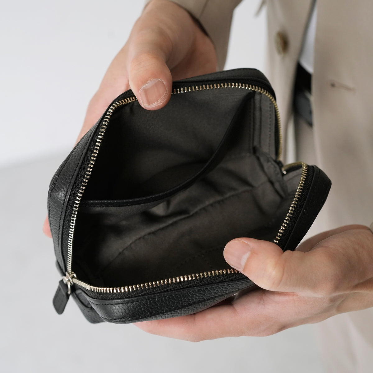 THE Pouch
