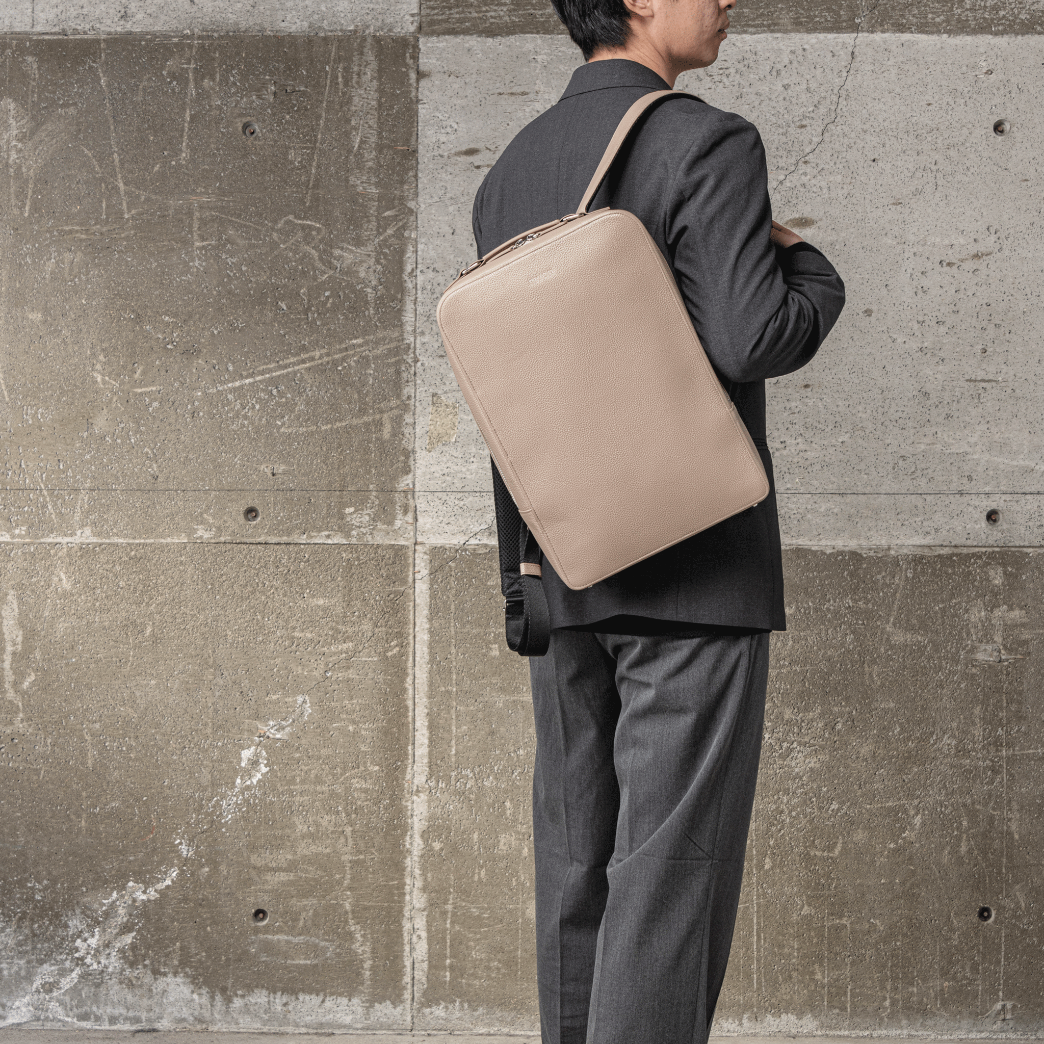 THE Backpack - Beige（予約販売）